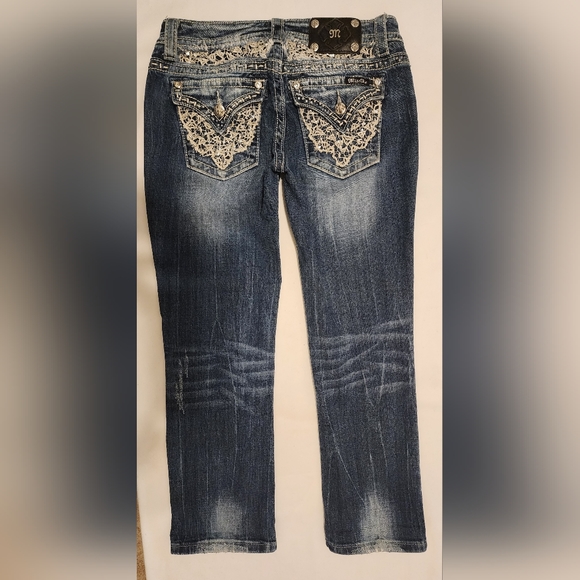 Miss Me Jean's Capris - Picture 3 of 7